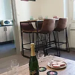 Apartment Le Loft Vintage Avec Netflix, Velos, Parking Gratuit Épernay