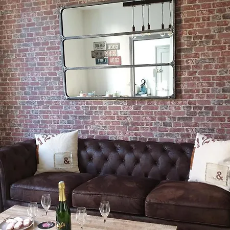 Le Loft Vintage Avec Netflix, Velos, Parking Gratuit Apartamento